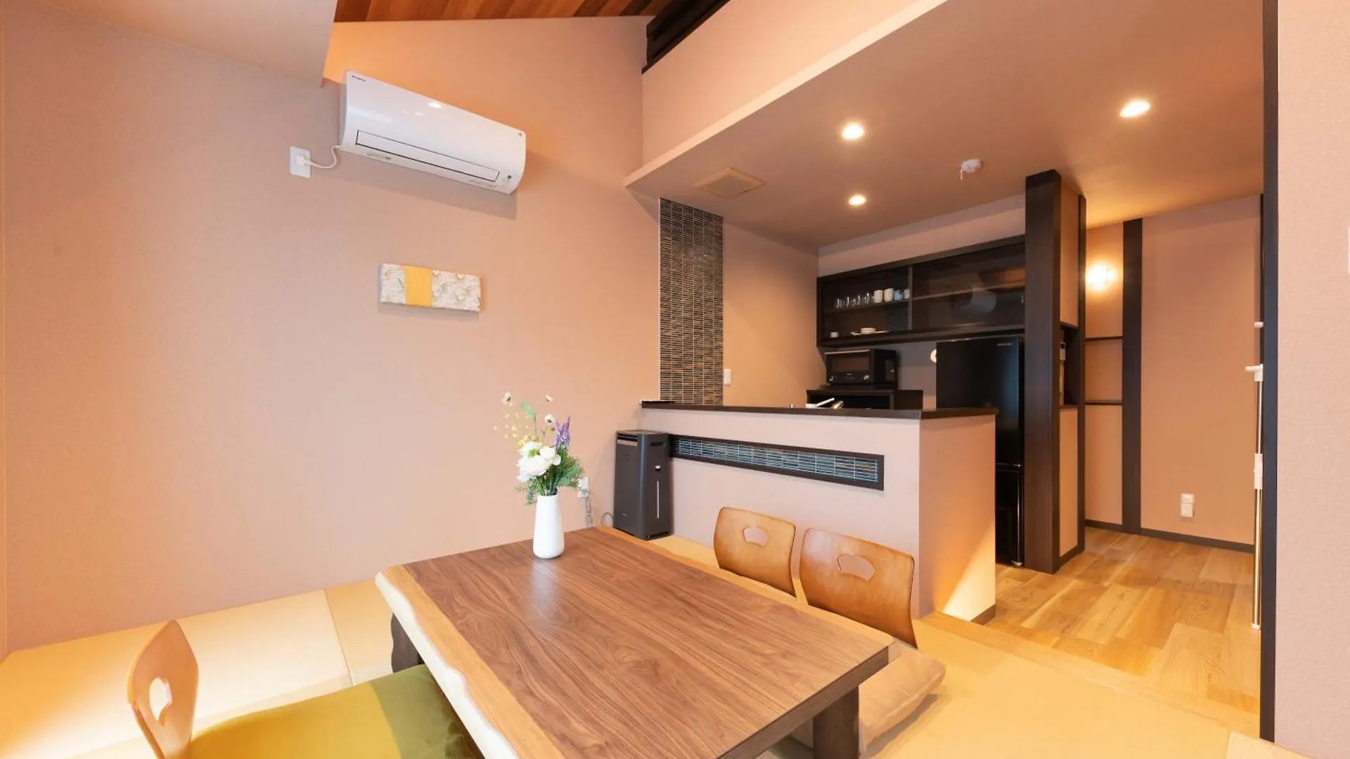 スタジオーネ 箱根強羅 West - Stagione Hakone Gora West Apartment